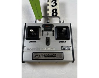 Nadajnik RC FM Airtronics XL 6-kanałowy CH38, sterowanie radiowe Sanwa Vintage