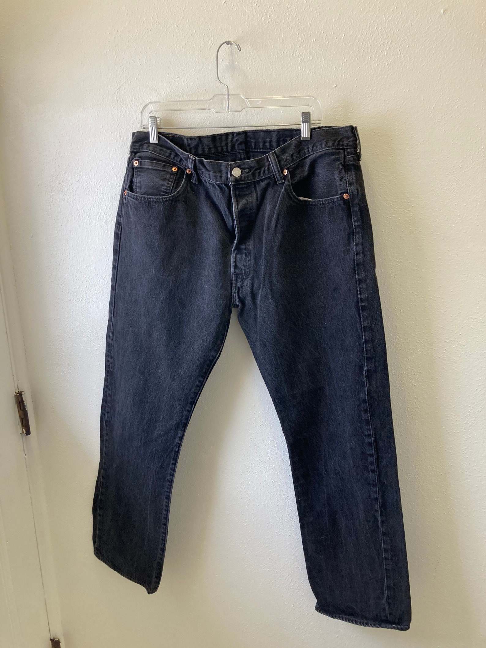 do black levis fade