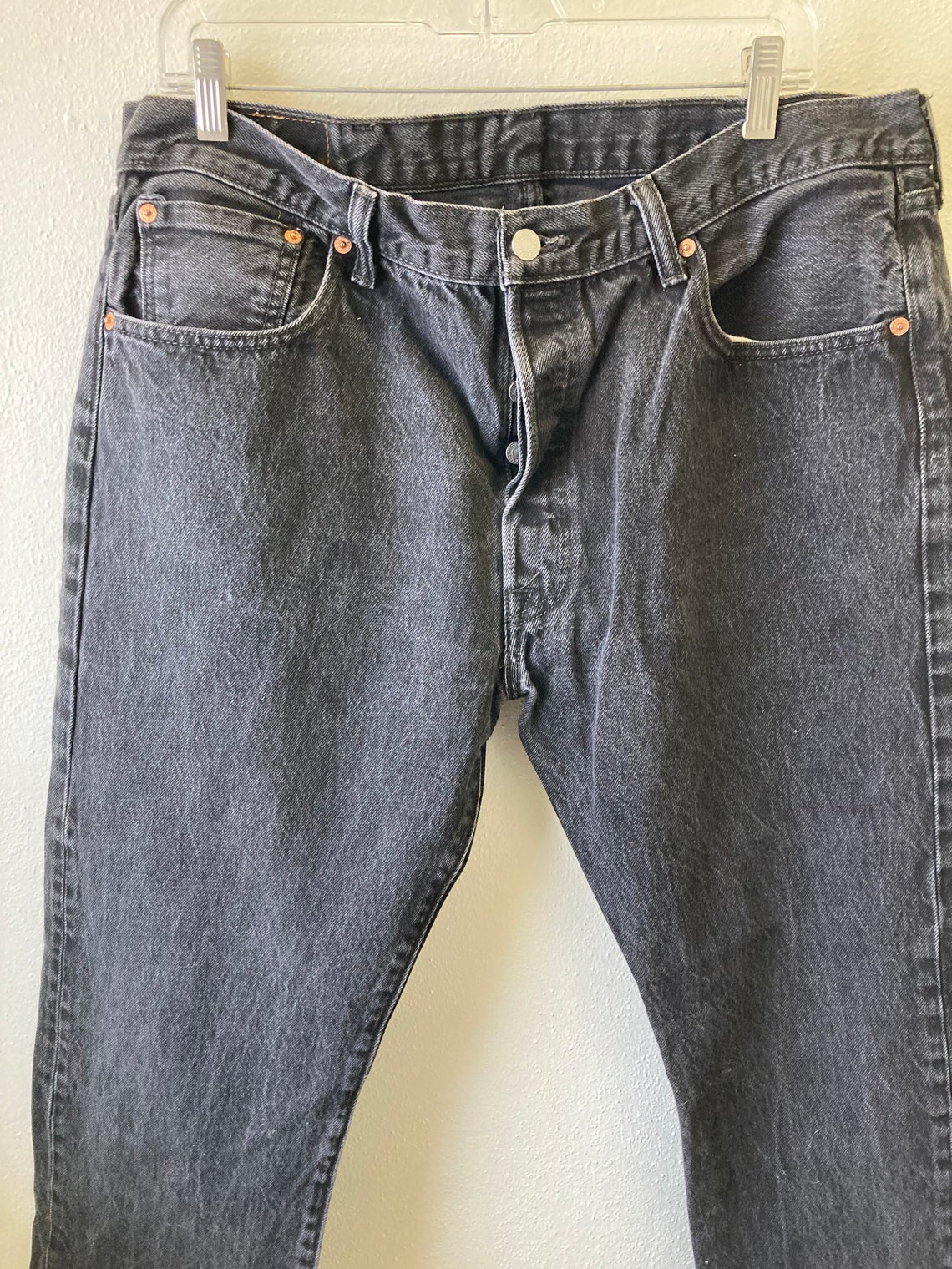 do black levis fade