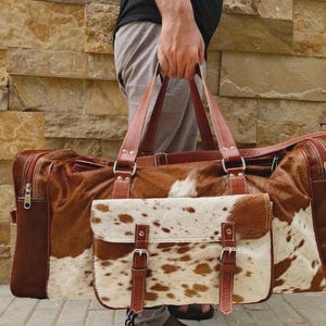 Bolsa de viaje de piel de vacuno con pelo hecha a mano: bolsa de viaje de cuero para fin de semana imagen 4