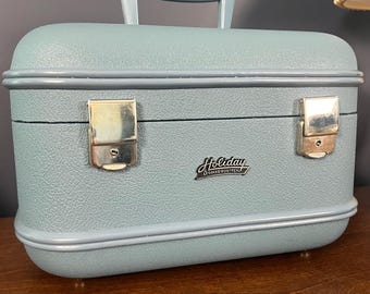 Vintage Powder Blue Train Case Vanity Size Luggage, Satin Lined Make-up Organizer, Made in Montreal Canada, Mid Century Travel Case