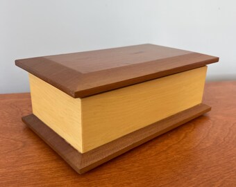 Vintage Handmade Cedar Box Signed Ernie Burnett, Queen Charlotte Islands, Divided Box Keepsake Jewelry Storage Haida Gwaii