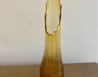 Vintage LE Smith Amber Swung Vase 12.5” Diamond Quilt Base Mid Century