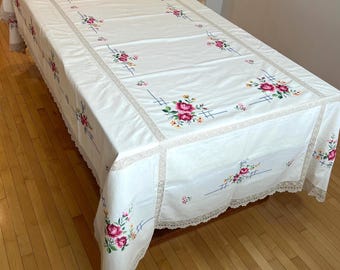 Vintage Linen Tablecloth Set: Floral Embroidery, Cross stitch and Crochet Lace, 12 Napkins