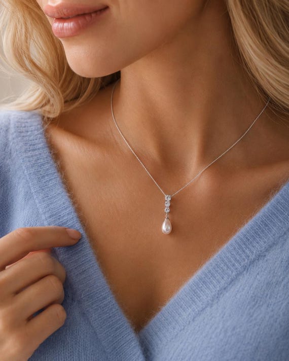 Freshwater Pearl Drop Necklace in Gold or Silver, Real Pearl Pendant Necklace, Dainty Bridal Wedding Jewelry, Bridesmaid Necklace