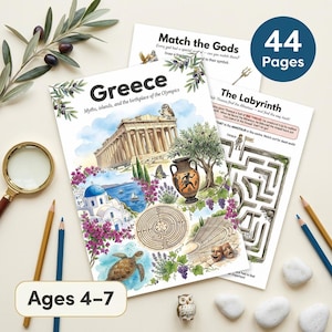 Könnte beinhalten: Bildungsaktivitätsbücher mit den Titeln "Griechenland" und "Das Labyrinth". Das Cover des "Griechenland"-Buches zeigt Illustrationen griechischer Architektur, eine Schildkröte und ein Labyrinth. Die Bücher sind für Kinder im Alter von 4-7 Jahren und haben 44 Seiten.