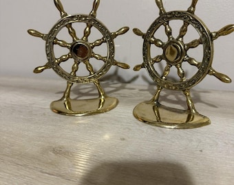 Par de sujetalibros vintage de latón con forma de volante náutico, 6,5 pulgadas de alto (487)