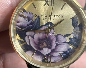 Reloj de mujer Olivia Burton Lim Edición 62/350 en funcionamiento