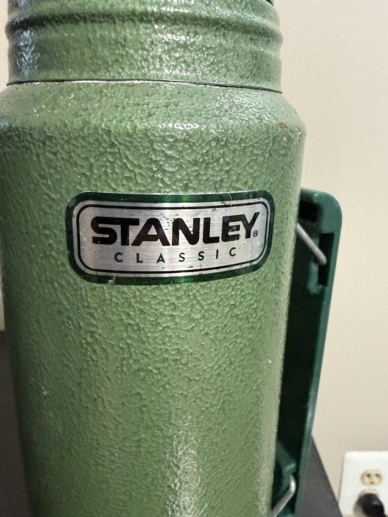 Stanley Classic Vacuum Bottle Thermos Green – Made in USA image 2