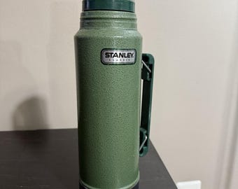 Stanley Classic Vacuum Bottle Thermos Green – Made in USA