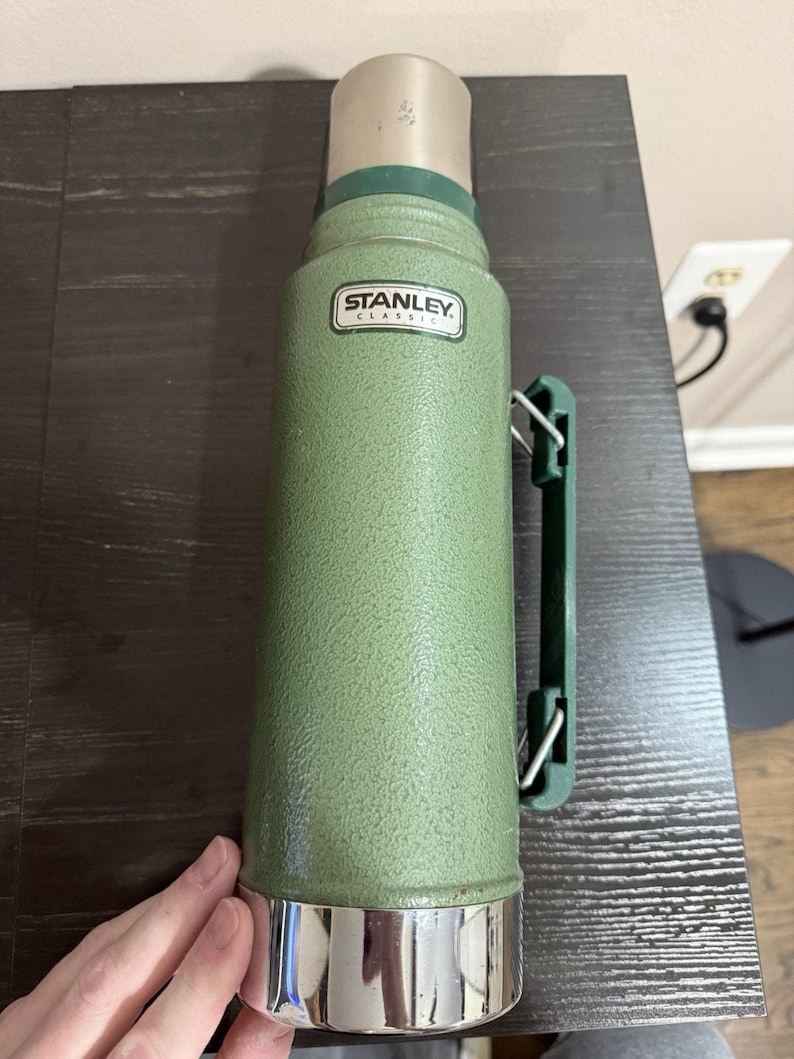 Stanley Classic Vacuum Bottle Thermos Green – Made in USA image 3