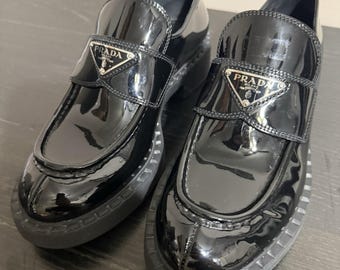 Mocasines de piel cepillada color chocolate para mujer de PRADA - Negro - 38/ US 7.5-8