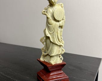 Rara escultura china antigua tallada en esteatita de Guan-yin de 30 cm (12 pulgadas)