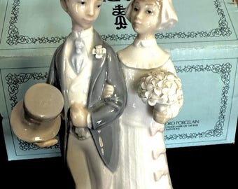 Lladro 4808 Wedding Couple Figurine “Boda de Antaño” Bride Groom Spain w/ Box