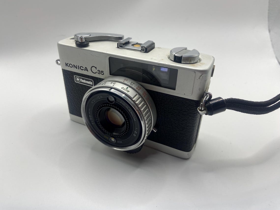 Konica C35, foto 1 di 5