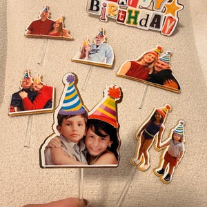 Custom Photo Cake Topper, Topper de Cumpleaños Personalizado con Fotos, Personalized Birthday Decor, Face Cake Topper with Party Hats