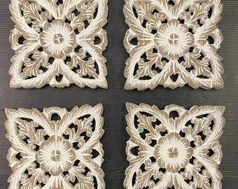 Conjunto de 4 painéis esculpidos em madeira, arte de parede em forma de mandala, painéis de madeira montados, lótus de madeira branca, entalhe em madeira tailandesa, entalhe em tinta marrom, parede de teca