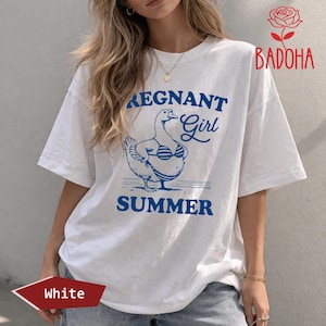 Pregnant Girl Summer T-Shirt, Pregnancy Announcement Tee, Funny Summer Goose Tee, Maternity Shirt, Expecting Mom Beach Shirt, Pregnancy Gift