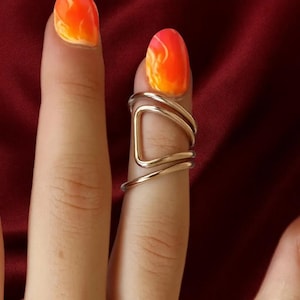 Arthritis Ring für Seitenabweichung, Seitlich Biegeschiene aus Messing, Verstellbares gehämmertes Messing