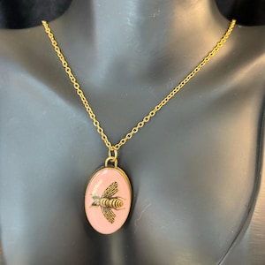 【ハッシュドポテト】GUCCI Bee  ネックレス シルバー Gucci Bee Pendant - Etsy