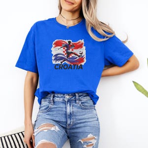 Croatian Football Gift, Croatia Soccer Fan Shirt Match Day Supporter Graphic Tee, Patriotic Country Unisex T-Shirt immagine 4