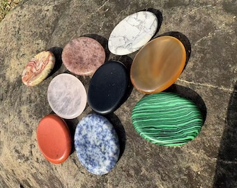 Handcrafted Crystal Worry Stone for Stress Relief, Mindfulness & Calming Energy – SELNOVAT Healing Gem