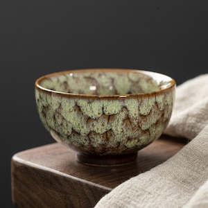 Tazza da tè con smalto reattivo nei toni della terra, tazza da tè in ceramica Gongfu da 80 ml, ciotola con smalto verde muschio cotto in forno, servizio da tè cinese rustico