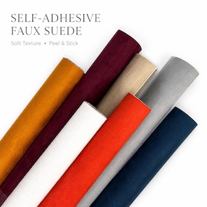 Puede incluir: Siete rollos de tela de ante sintético autoadhesivo en varios colores, incluyendo amarillo mostaza, burdeos intenso, beige, blanco, naranja brillante, gris claro y azul marino. El texto "SELF-ADHESIVE FAUX SUEDE" y "Soft Texture • Peel & Stick" es visible.