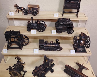 Sacapuntas de metal fundido vintage (tren, molinillo de café, reloj, avión, miniaturas de locomotora de vapor). Ideas para pequeños regalos y decoración.