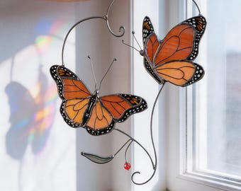 Butterfly Suncatcher Stained Glass, Monarch Butterfly Window Hanging, Sun Catcher Decor, Nature Lover Gift, Home Decor