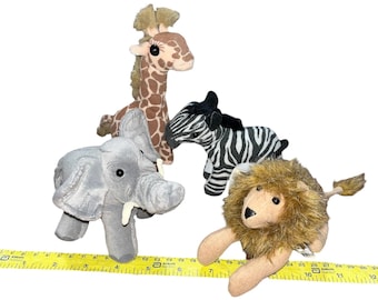 Folkmanis African Wildlife Finger Puppet Playset Retired Giraffe Zebra Elephant