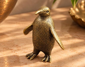Pinguinfigur aus Messing, Schreibtischdekoration im Vintage-Stil, Geschenk fürs Büro