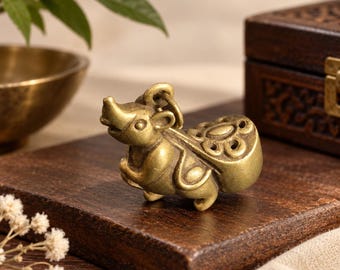 Anhänger in Form einer Maus aus Messing, Känguru-Motiv, Miniatur-Tieranhänger, Vintage-Schmuck in Goldoptik