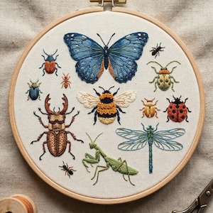 Broderikit med vintage insektsexemplar – Fjäril, bi, trollslända för nybörjare