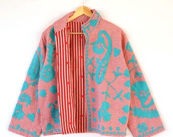 ボヘミアン風手刺繍コットン製スザニジャケット – ターコイズモチーフのスザニスタイルステートメントコート、オーバーサイズジャケット