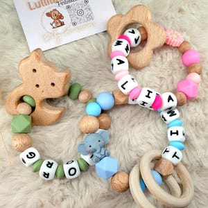 Personalisierte Babyrassel: Silikon Sensorisches Spielzeug, Neugeborenen Geschenk, Baby / Babybauch Shooting Accessoires. Greifring Name