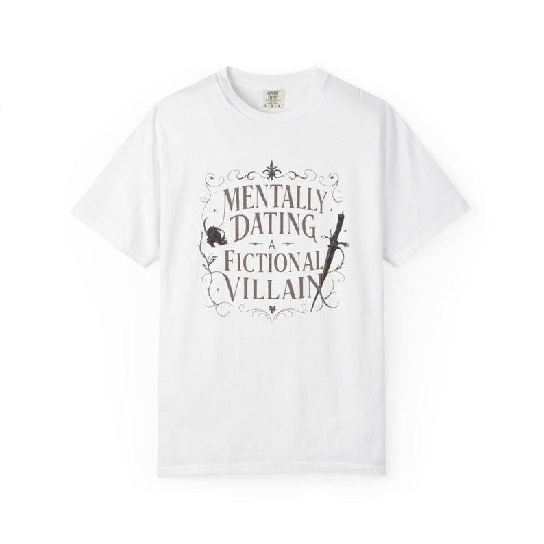 Camiseta/sudadera con estampado "Saliendo mentalmente con un villano de ficción" imagen 2