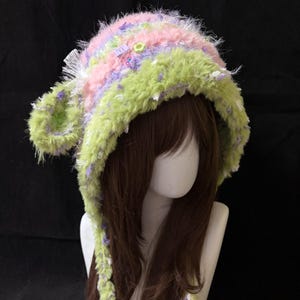 パステルカラーのかぎ針編みフード付き帽子、ふわふわニット帽、フェアリーコア、コケット、ソフトガール風、美的、ふわふわフード、かわいい帽子、コスプレ、写真撮影、ギフト、キュートなフード