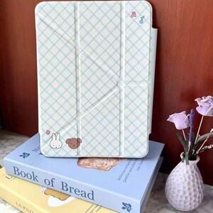 Magnetic Detachable iPad Case Set for iPad 2026 / Air 8/7/6, Cartoon Bunny iPad Case Set  Clear Bunny Back  Blue Gingham Front Cover,