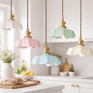 Minimalistisk taklampa med tygskärm, modern volangpendellampa, skandinavisk hängande lampa