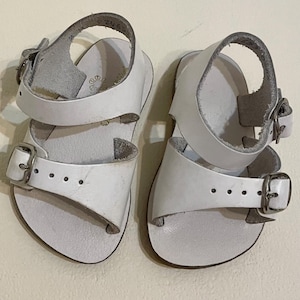 Sz 2 Vintage Leather Baby Sandals, Stride Rite