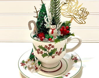 Christmas Holly Teacup Diorama