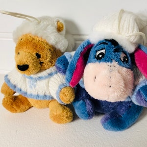 Deux mini peluches Winnie l&#39;ourson