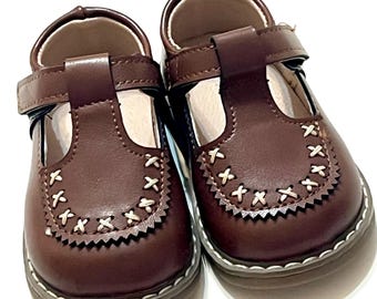 Sz 2.5 Toddler Brown T-Strap Shoes
