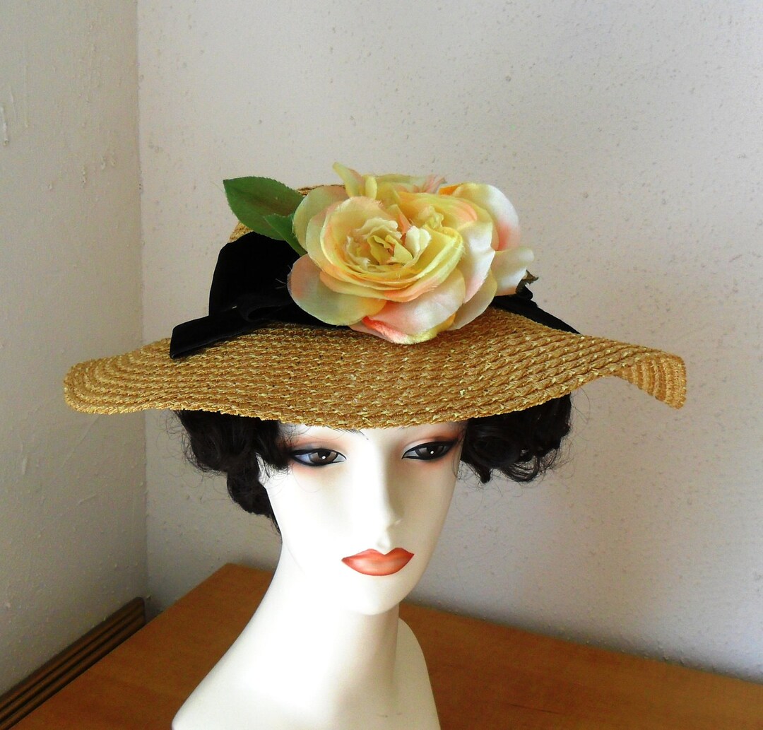 Vintage Garden Party Straw Hat With Silk Flower C.1920 display picture 1