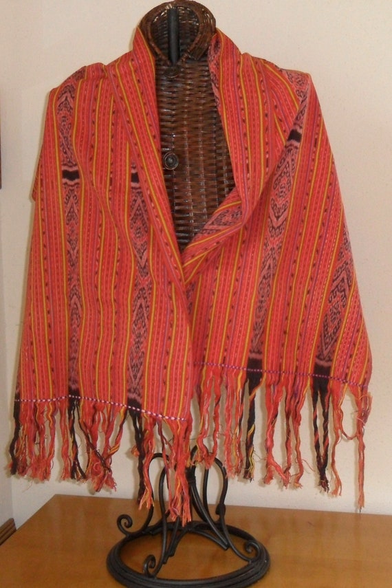 Beautiful and Vintage Weft Ikat Shawl from East T… - image 2