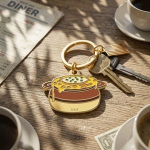 フレンチオニオンスープキーホルダー かわいい食べ物チャーム カワイイスープボウルキーリング フランス料理ギフト 食べ物好きのバッグアクセサリー