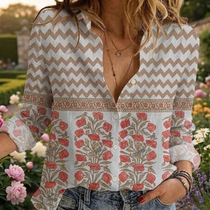 Blouse met chevron- en bloemenprint in linnenlook, vintage boho shirt met gemengd patroon, top in cottagecore patchworkstijl, westerse dameskleding