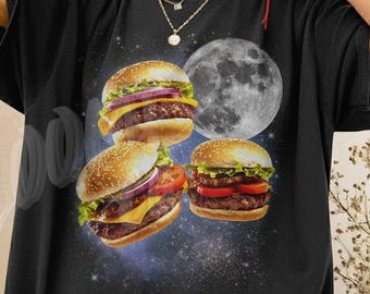 Retro Burger Shirt, Vintage Moon Food Tee, Celestial Burger Art, Aesthetic 90s Snack Tshirt, Tasty Burger Moonlit Graphic, Cottagecore Gift