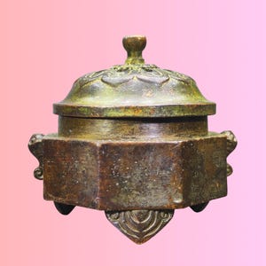 Bronze Octagonal Incense Burner – Lotus Lid, Lion Ears, Wabi-Sabi Patina